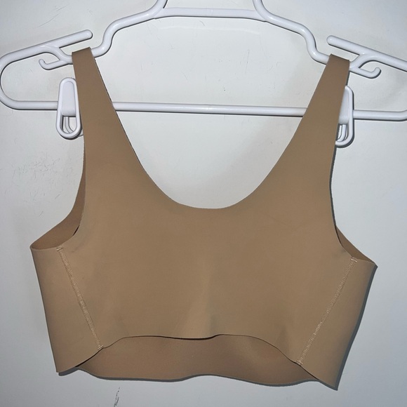 Seamless Tan Bra - Picture 11 of 11